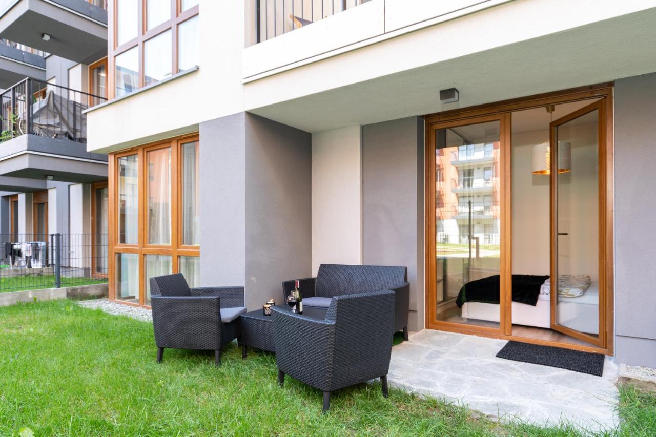 New Apartment, Private Patio Krasków Exterior foto